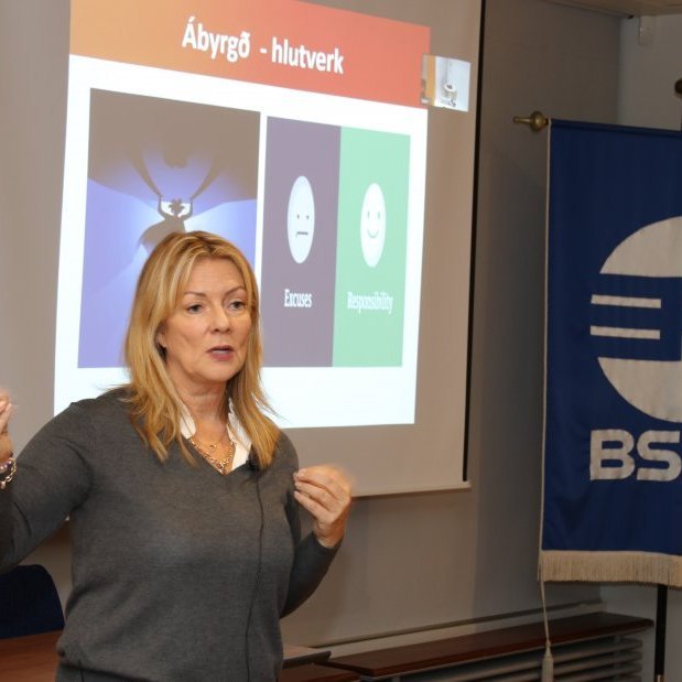 Sigríður Hulda Jónsdóttir frá SHJ Ráðgjöf fjallaði um hvernig bæta má þjónustu stéttarfélaga við félagsmenn.