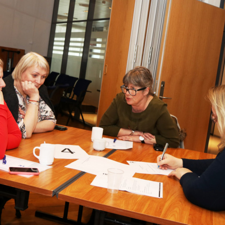 Þátttakendur á menntadegi BSRB luku deginum með hópavinnu þar sem fjallað var um áherslur BSRB og aðildarfélaga í menntamálum.