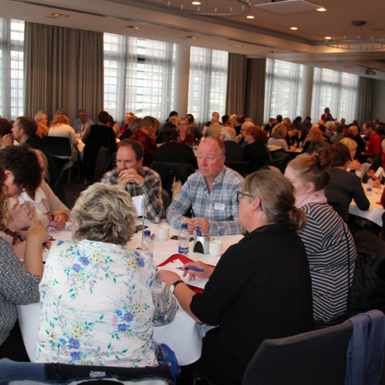 Eftir hádegi var trúnaðarmönnum skipt í minni hópa sem fjölluðu um ýmis málefni.