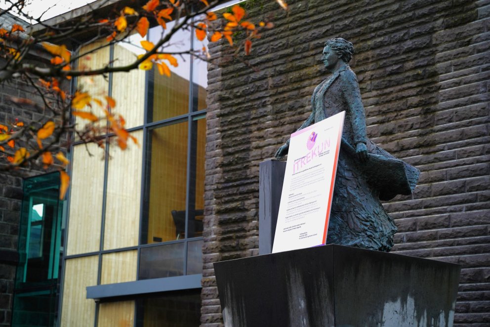 Kröfur Kvennaárs komnar á gjalddaga