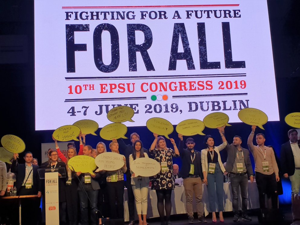 Hvatt er til þess að ungt fólk verði virkjað í verkalýðsbaráttunni á þingi EPSU.