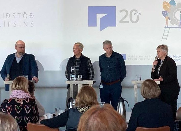 Arna Jakobína Björnsdóttir, formaður Kjalar, í pallborðsumræðum