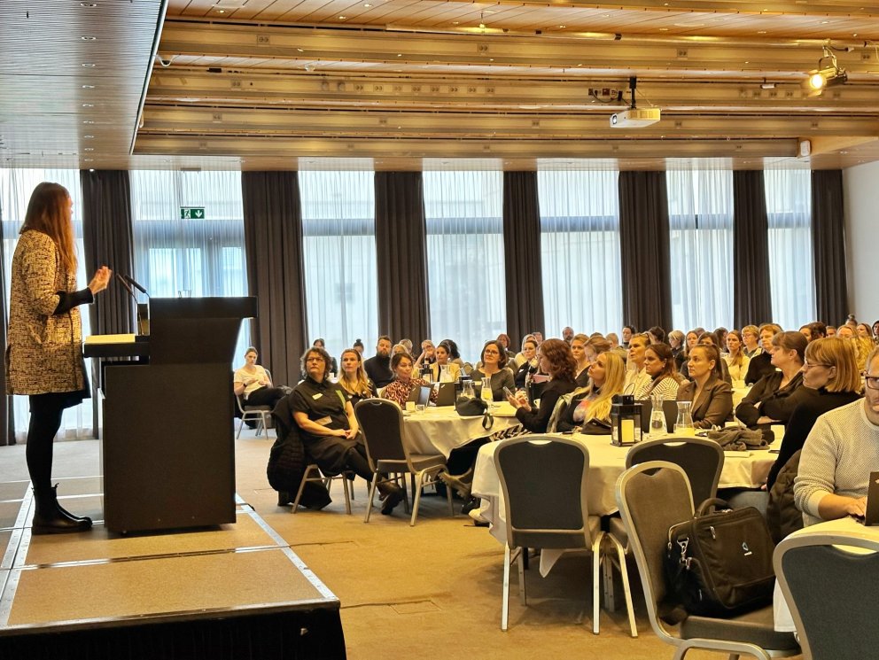 Sonja Ýr Þorbergsdóttir, formaður BSRB, hélt inngangserindi