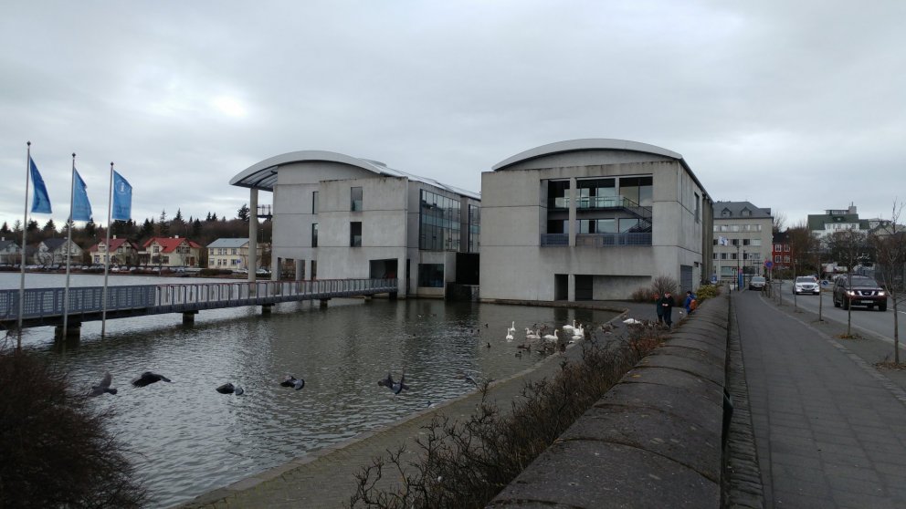 Félagsmenn BSRB hjá ríki, sveitarfélögum og Reykjavíkurborg munu fá 105 þúsund króna innágreiðslu 1.…