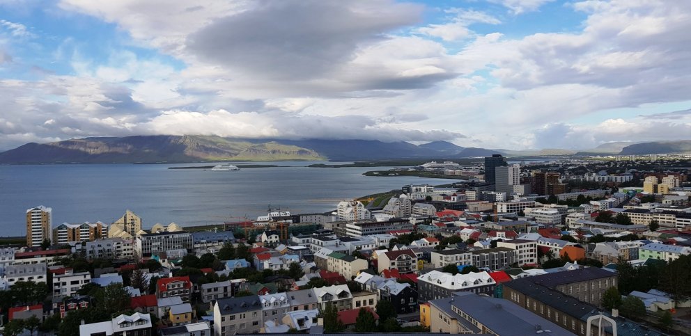 Meðal þess sem bregðast þarf við er alvarleg staða á húsnæðismarkaði.