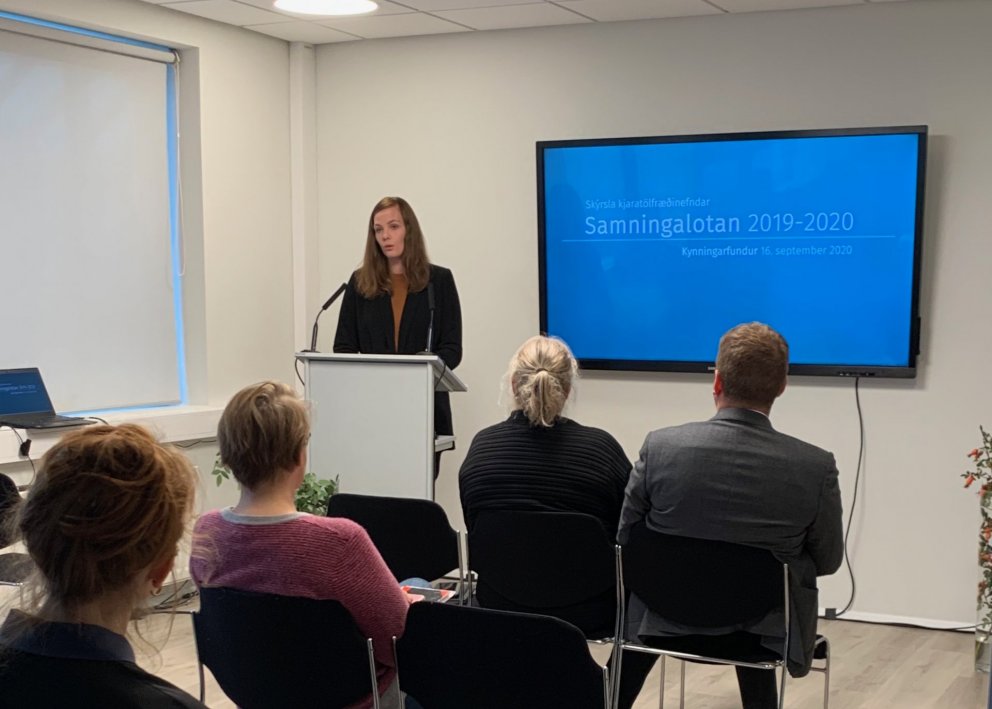 Sonja Ýr Þorbergsdóttir, formaður BSRB, ávarpaði fundinn þar sem skýrsla kjaratölfræðinefndar var ky…