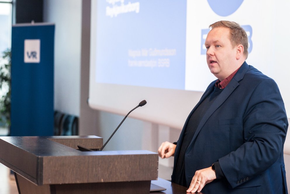 Magnús Már Guðmundsson, framkvæmdastjóri BSRB flytur erindi um styttingu vinnuvikunnar