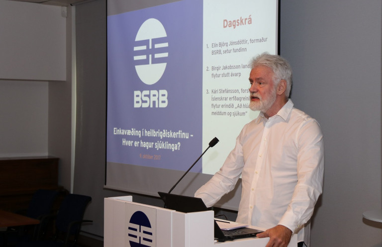 „Við látum ekki lasið fólk og veikt liggja á víðavangi. Við sinnum því,“ sagði Kári Stefánsson, fors…