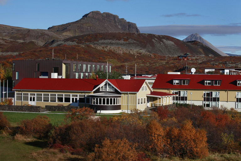 Námstefnur fyrir samninganefndir verða haldnar í húsnæði Háskólans á Bifröst. [Mynd: Háskólinn á Bif…