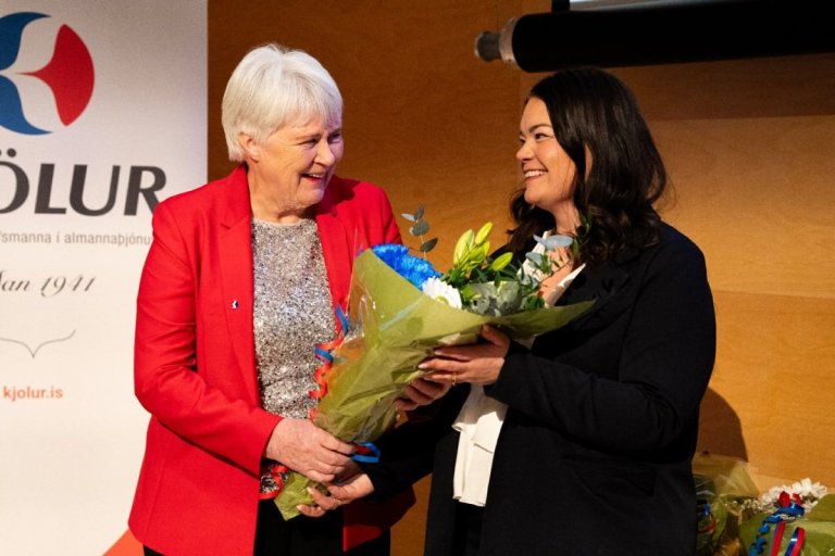 Arna Jakobína og Hulda Guðmundsdóttir