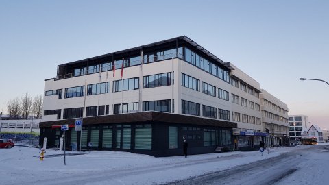 Skrifstofa BSRB við Grettisgötu lokar hér eftir á hádegi á föstudögum.