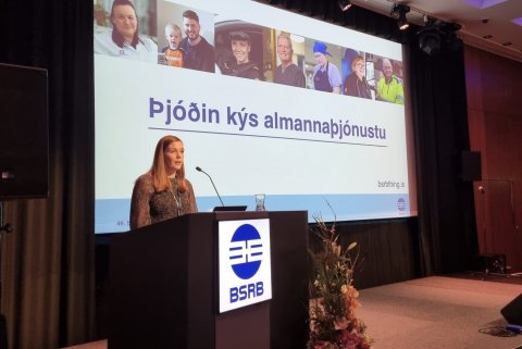 Sonja Ýr Þorbergsdóttir, formaður BSRB, setti framhald 46. þings bandalagsins í morgun.