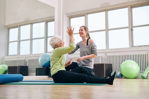 Endurskipuleggja þarf umönnunarstörf og berjast gegn einkavæðingu segir í yfirlýsingu PSI.