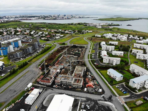 Framkvæmdir eru hafnar í Spönginni í Grafarvogi og við Urðarbrunn í Úlfarsárdal.