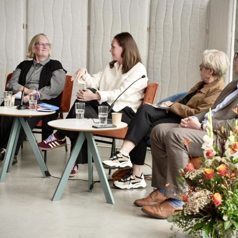 Sonja Ýr Þorbergdóttir var í pallborði ásamt Claudiu Goldin, Lawrence F. Katz, prófessor við Harvard-háskóla, Ingibjörgu Sólrúnu Gísladóttur og Gylfa Zoëga, prófessor við Háskóla Íslands