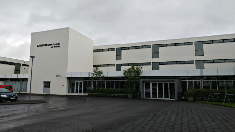 Stjórn Sjúkraliðafélags Íslands varar við áformum um sameiningu Fjölbrautarskólans við Ármúla við Tæ…