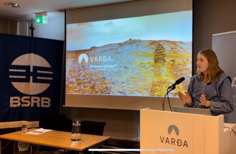 Konur draga úr launaðri vinnu til að sinna ólaunuðum störfum innan veggja heimilisins