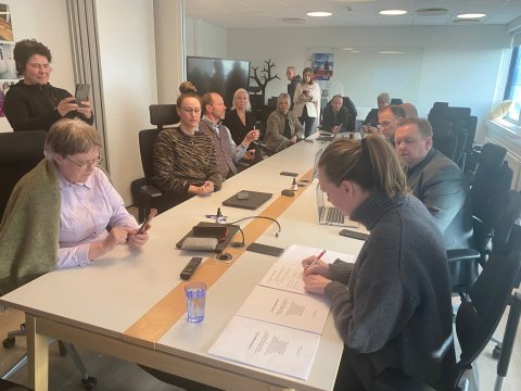 Frá undirritun í húsnæði ríkissáttasemjara að morgni 10. júní 2023