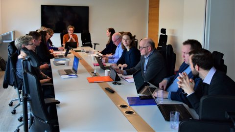 Haldnir hafa verið vinnufundir hjá ríkissáttasemjara undanfarið þar sem unnið er að útfærslu á stytt…