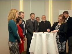 Samstarfsyfirlýsing um jafnlaunastaðal