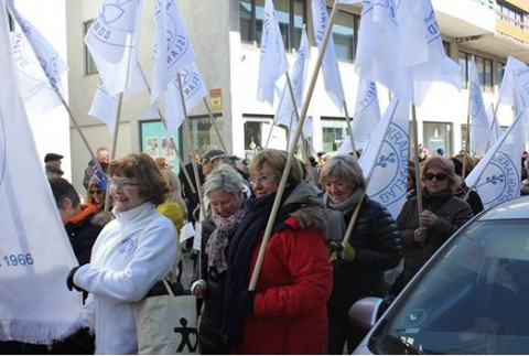 Sjúkraliðar mótmæla arðgreiðslum